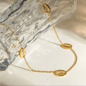 Gold Shell Necklace N932